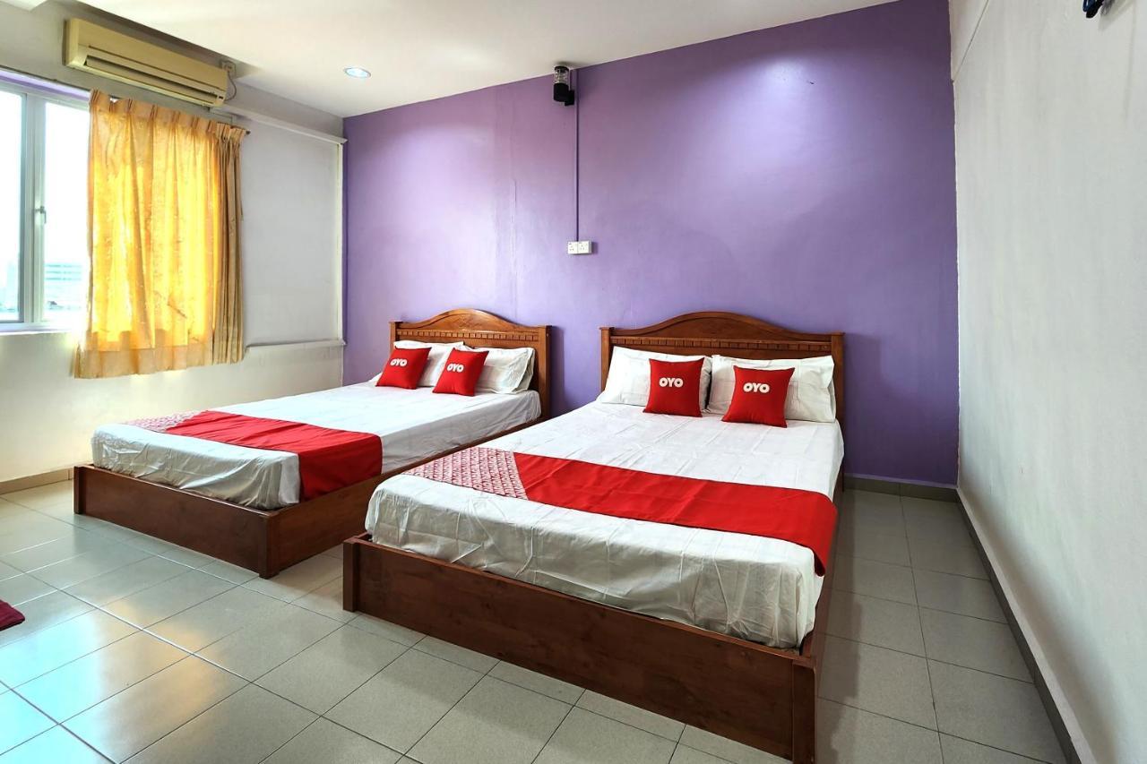 Oyo 90743 Hotel Ban Cheong Kangar Esterno foto